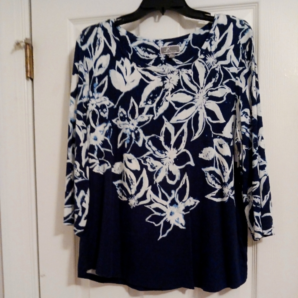 JM Collection Tropical Floral Top